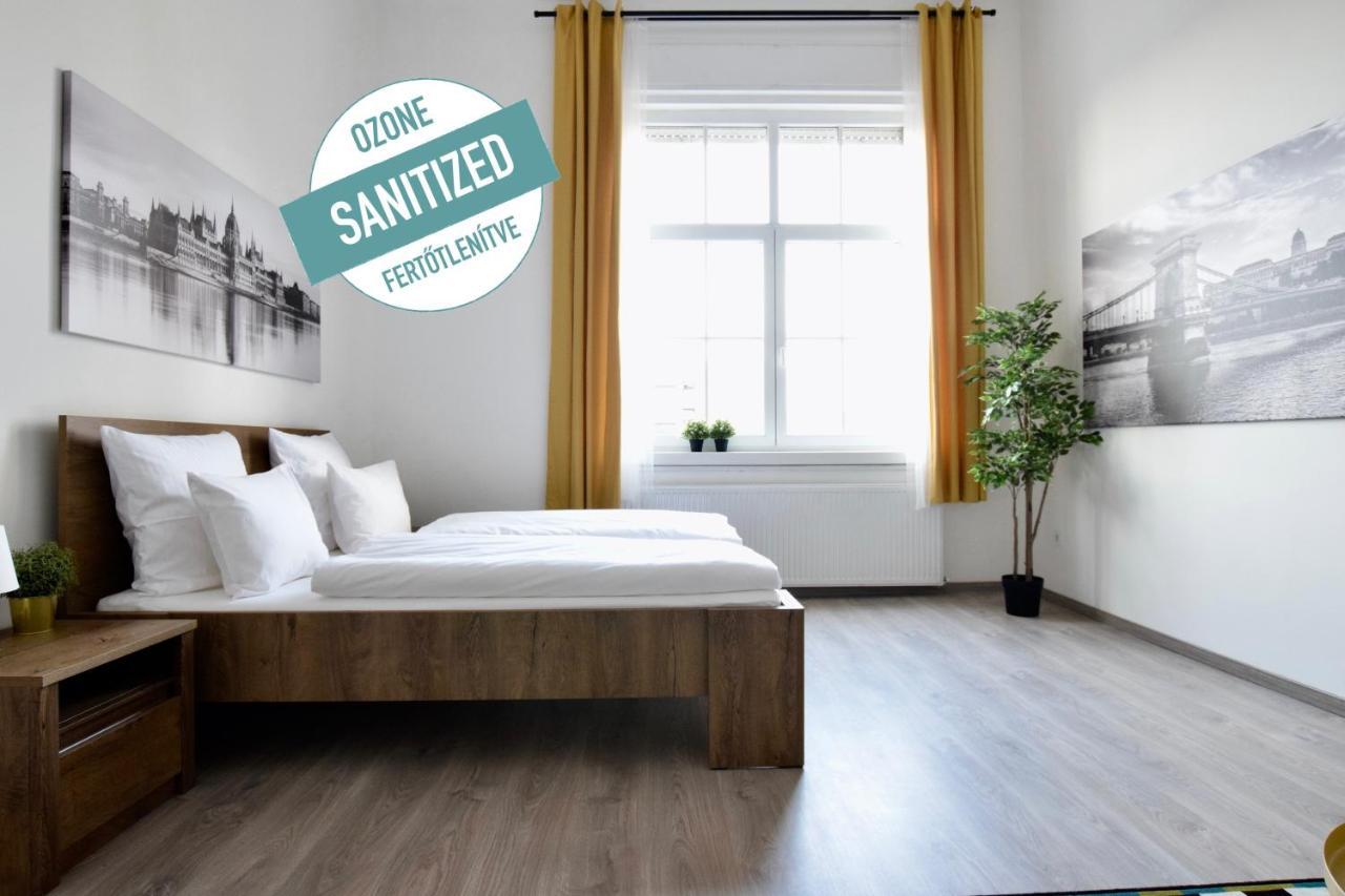 Standard Apartment by Hi5 - Bazilika Suite Budapest Bagian luar foto
