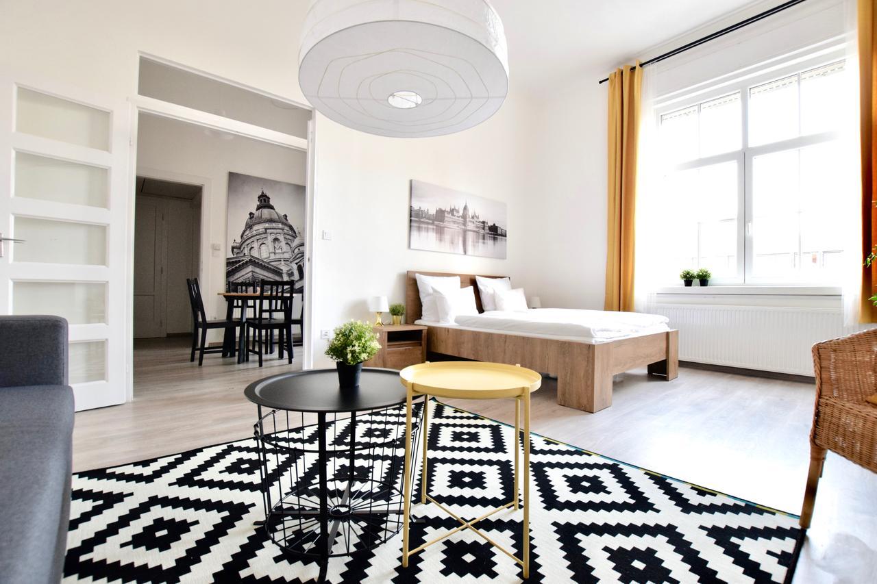 Standard Apartment by Hi5 - Bazilika Suite Budapest Bagian luar foto